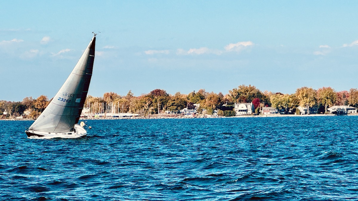 Autumn is a spectacular time for sailing